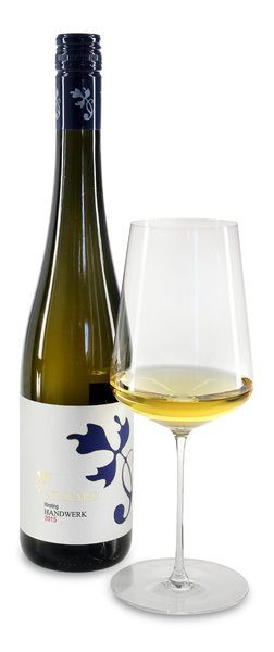 2015 Riesling "Handwerk" 2015 Riesling "Handwerk"