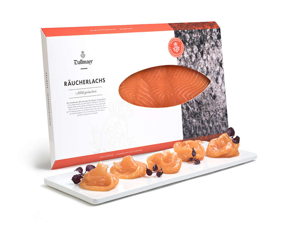Räucherlachs mild geräuchert. Räucherlachs mild geräuchert.