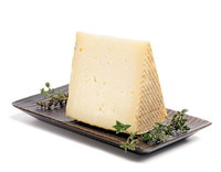 Manchego DOP 10-12 Monate Rohmilch, mind. 50% Fett i. Tr. Manchego DOP 10-12 Monate Rohmilch, mind. 50% Fett i. Tr.