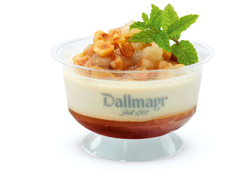Panna Cotta mit confierten Birnen vegan Panna Cotta mit confierten Birnen vegan