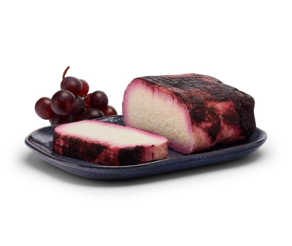 Der Siggi - vegane Käse-Alternative mit Edelschimmel und rote Beete Der Siggi - vegane Käse-Alternative mit Edelschimmel und rote Beete