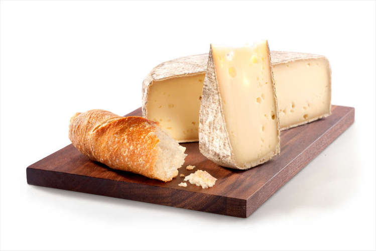 Tomme de Savoie Rohmilch, mind. 50% F.i.T. Tomme de Savoie Rohmilch, mind. 50% F.i.T.