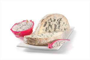 Fourme d'Ambert AOC Rohmilch, mind. 50%. Fett i. Tr. Fourme d'Ambert AOC Rohmilch, mind. 50%. Fett i. Tr.