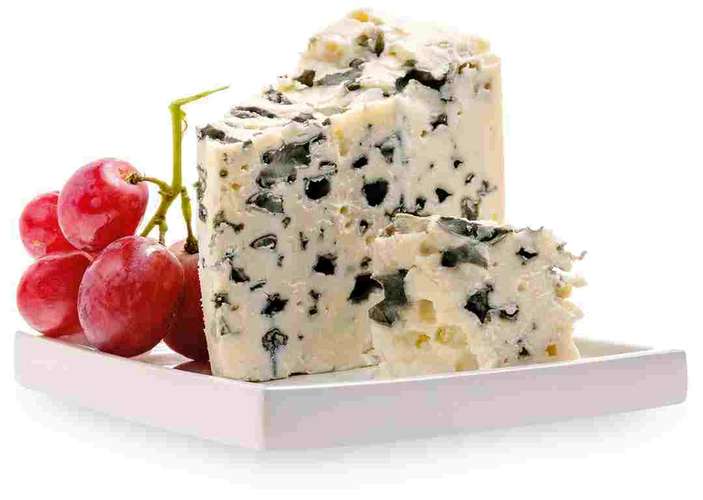 Roquefort AOP Rohmilch, mind. 52% F.i.T. Roquefort AOP Rohmilch, mind. 52% F.i.T.