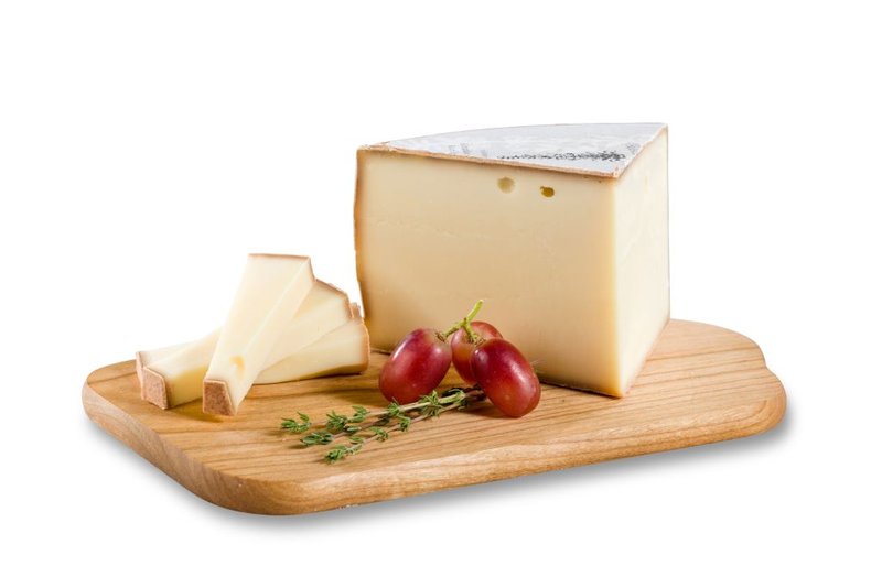Stillsitzer Steinsalzkäse Rohmilchkäse, mind. 50% F.i.T. Stillsitzer Steinsalzkäse Rohmilchkäse, mind. 50% F.i.T.